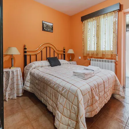 Valle De Juarros Apartment
